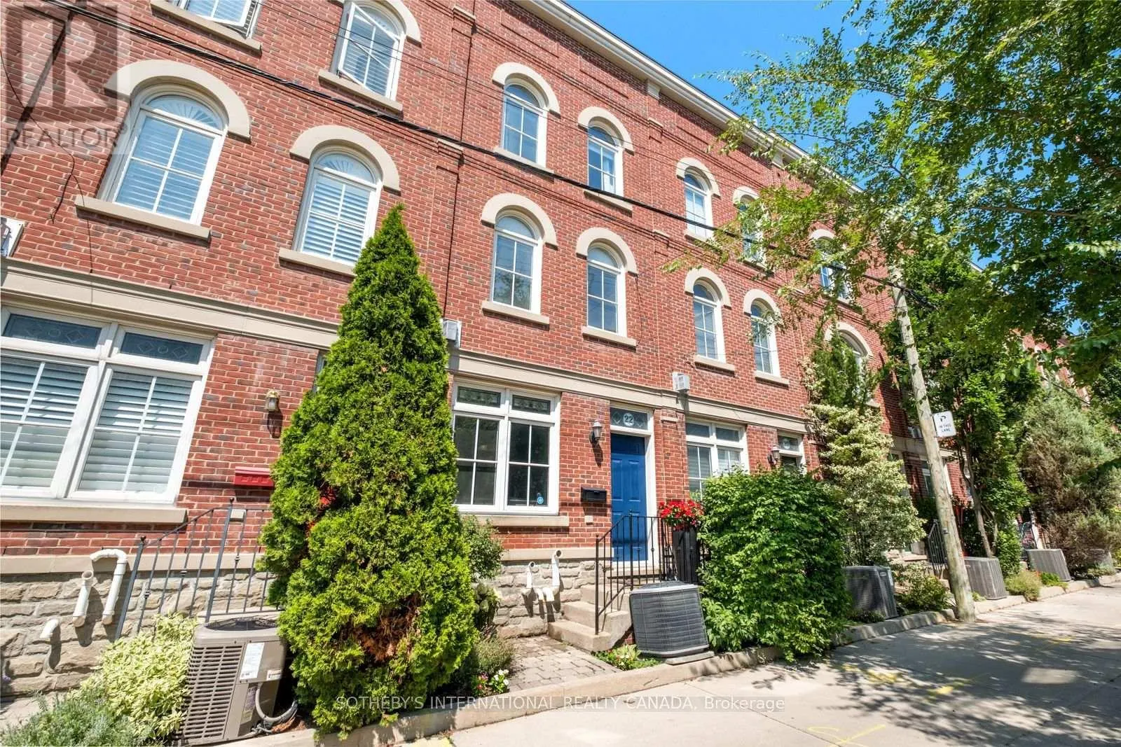 22 ST. RAYMOND HEIGHTS