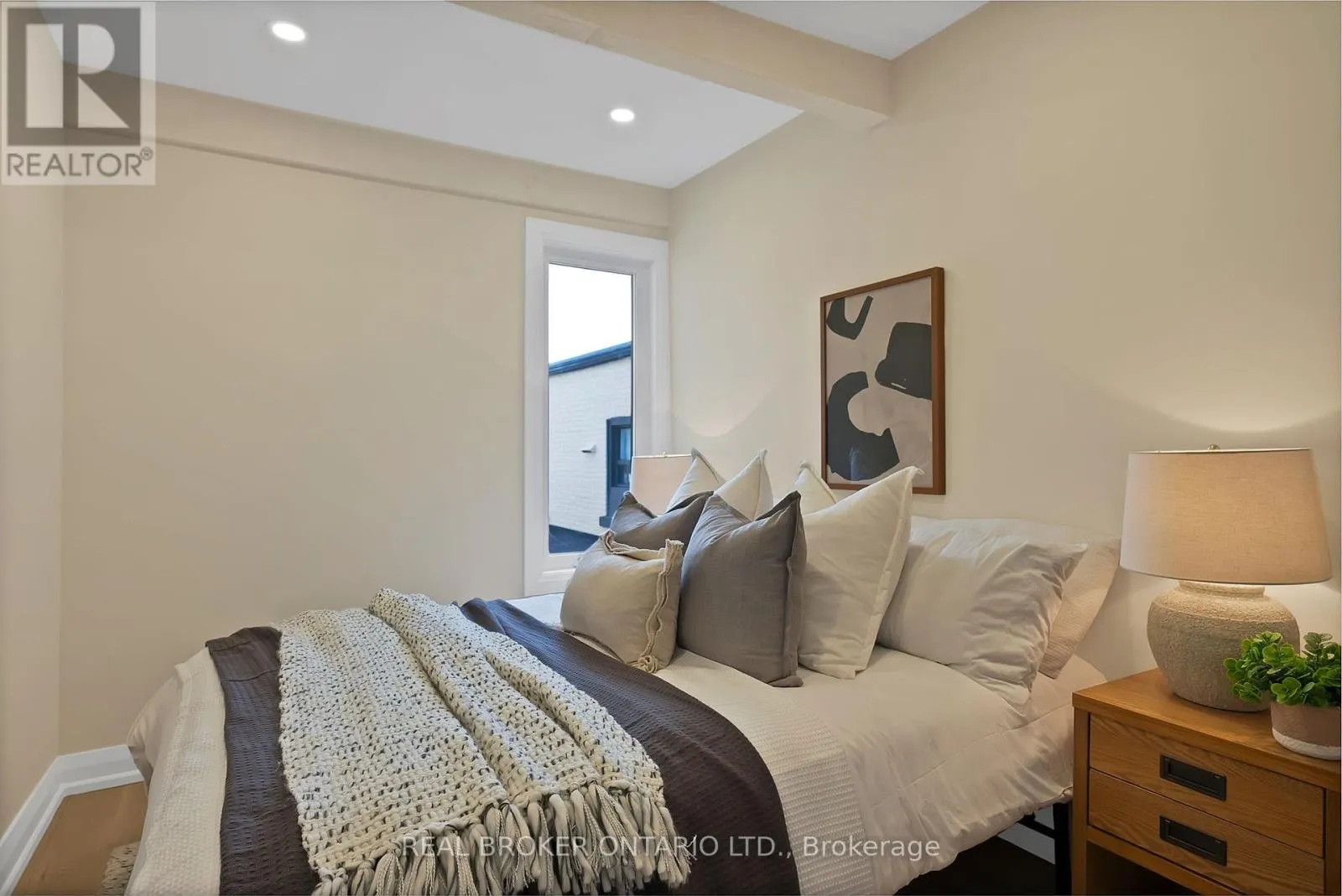 415 CONCORD AVENUE