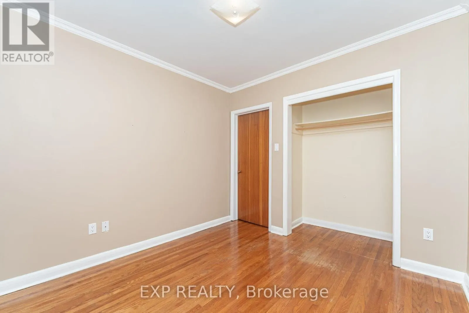 35 CLAIRTON CRESCENT
