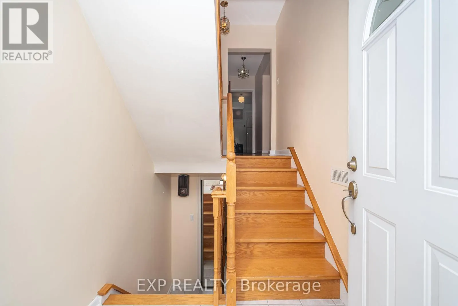 35 CLAIRTON CRESCENT