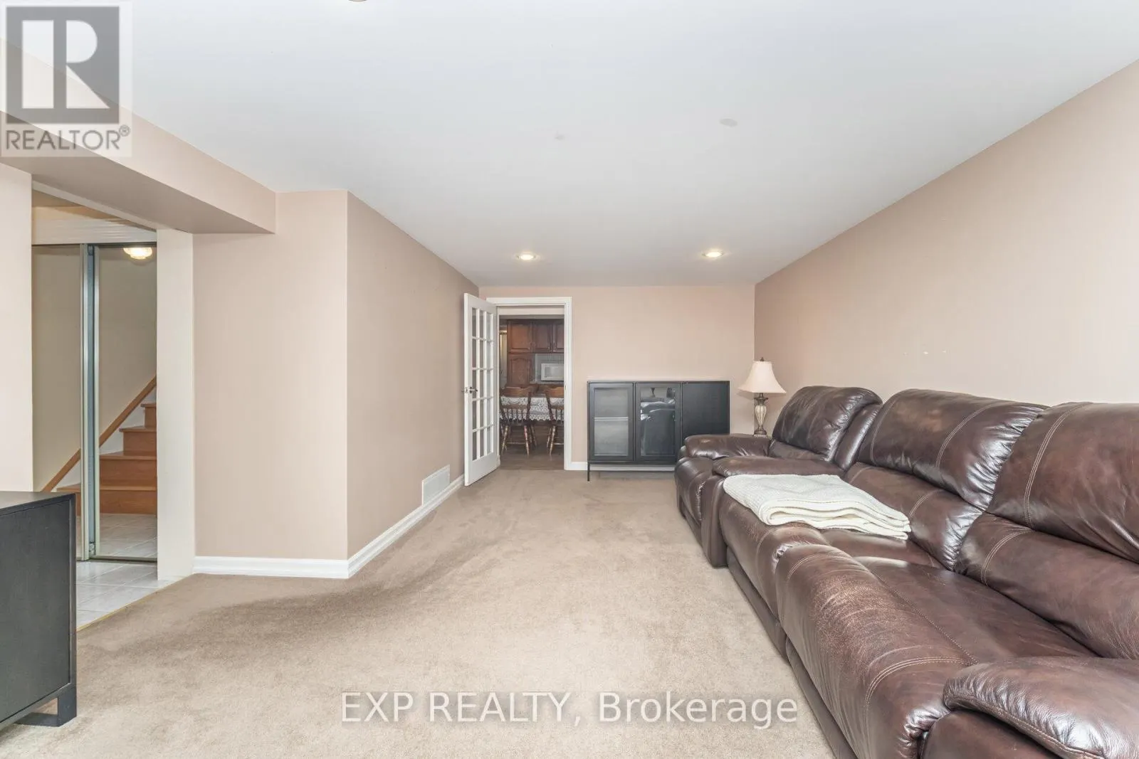 35 CLAIRTON CRESCENT