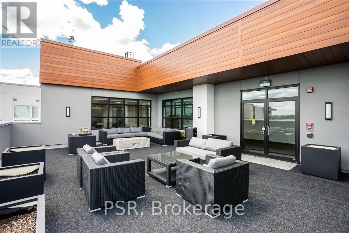 211 - 320 PLAINS ROAD E
