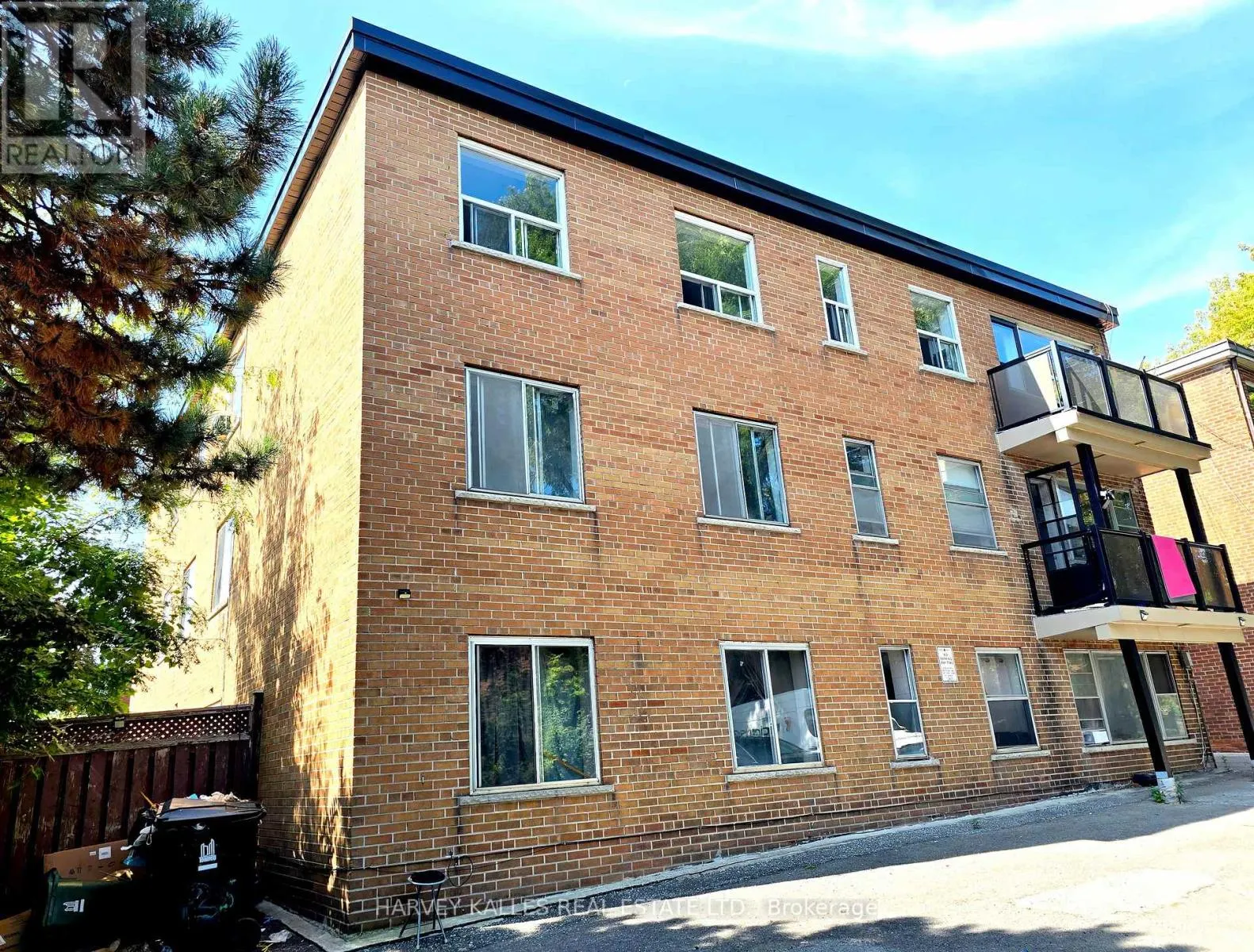 25 WINDERMERE AVENUE