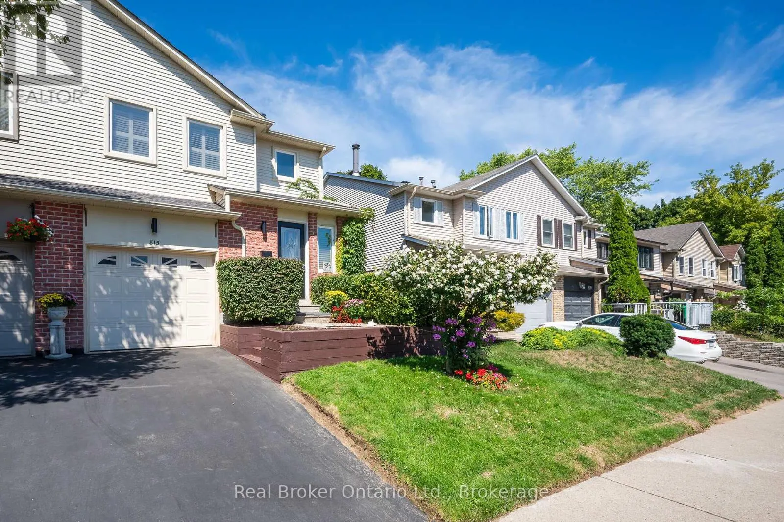 815 SWEETWATER CRESCENT