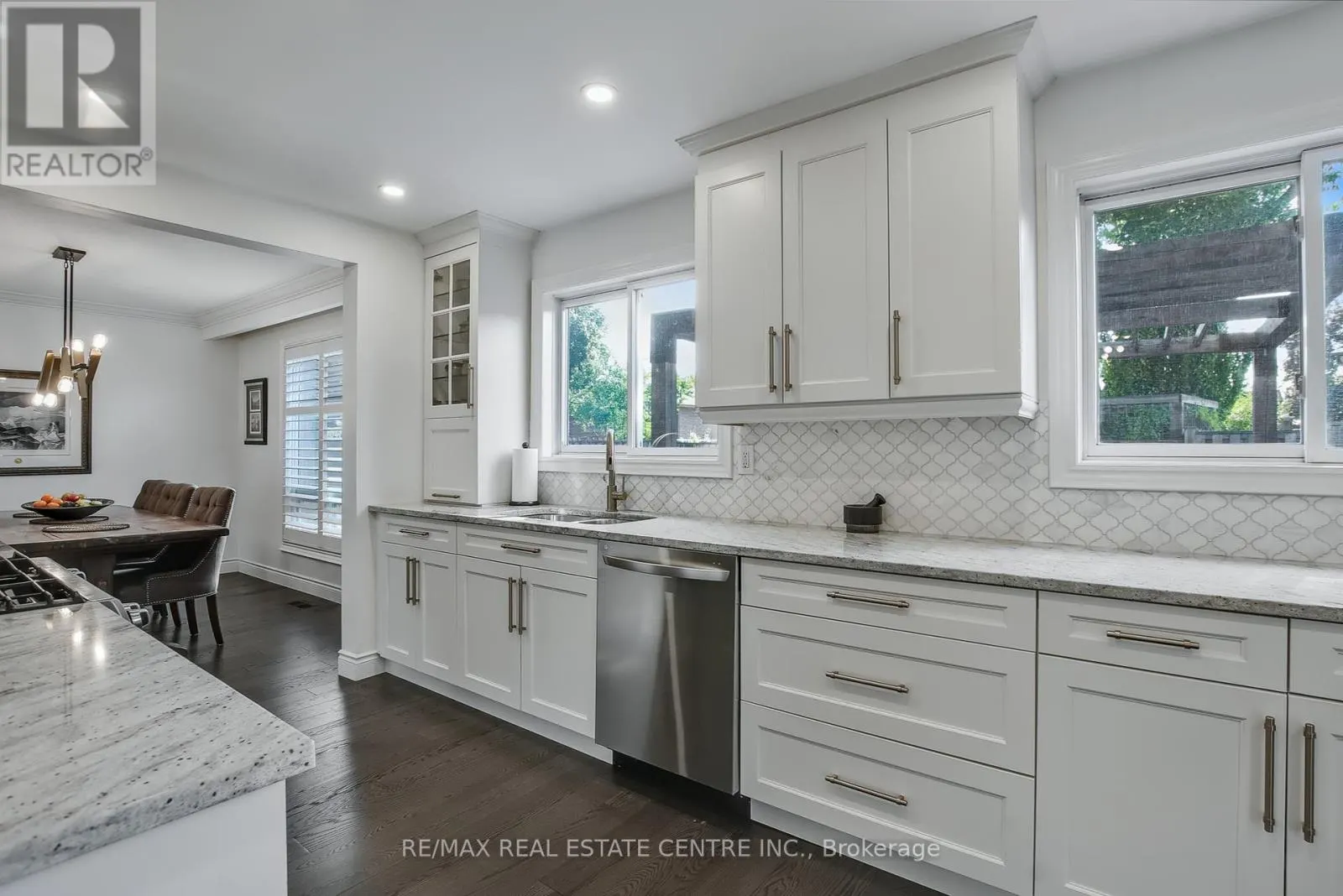 820 HEMLOCK DRIVE