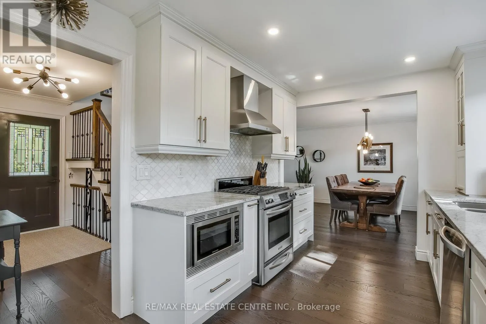 820 HEMLOCK DRIVE