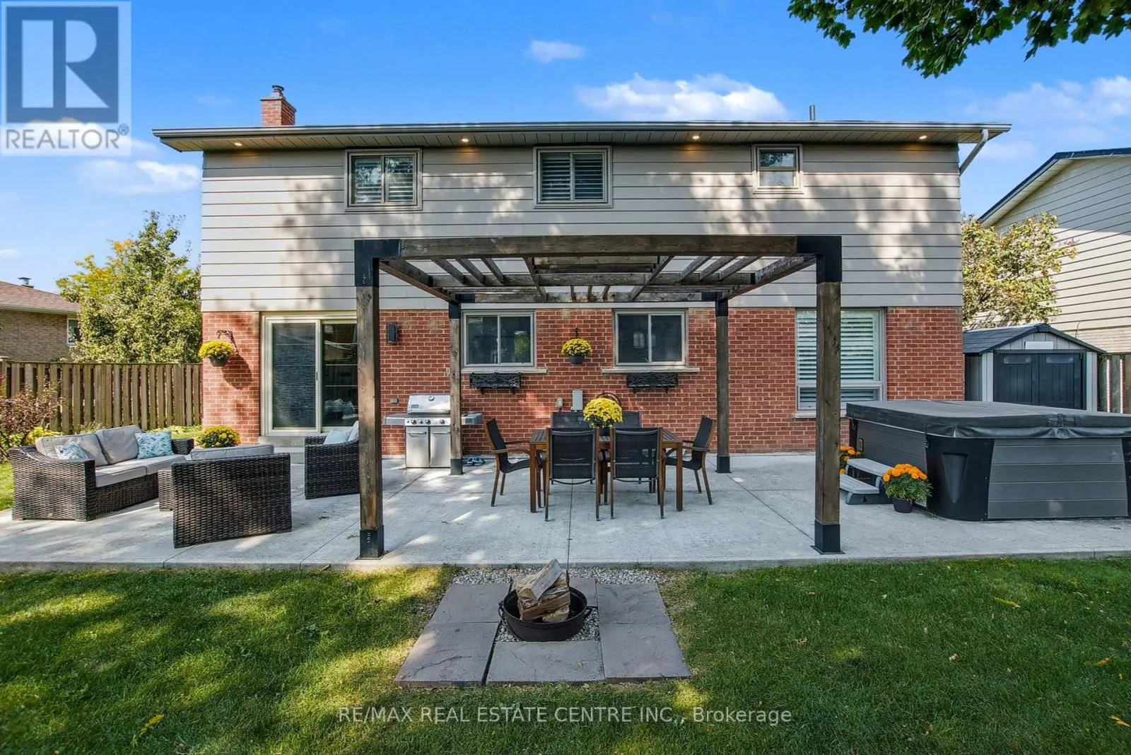 820 HEMLOCK DRIVE
