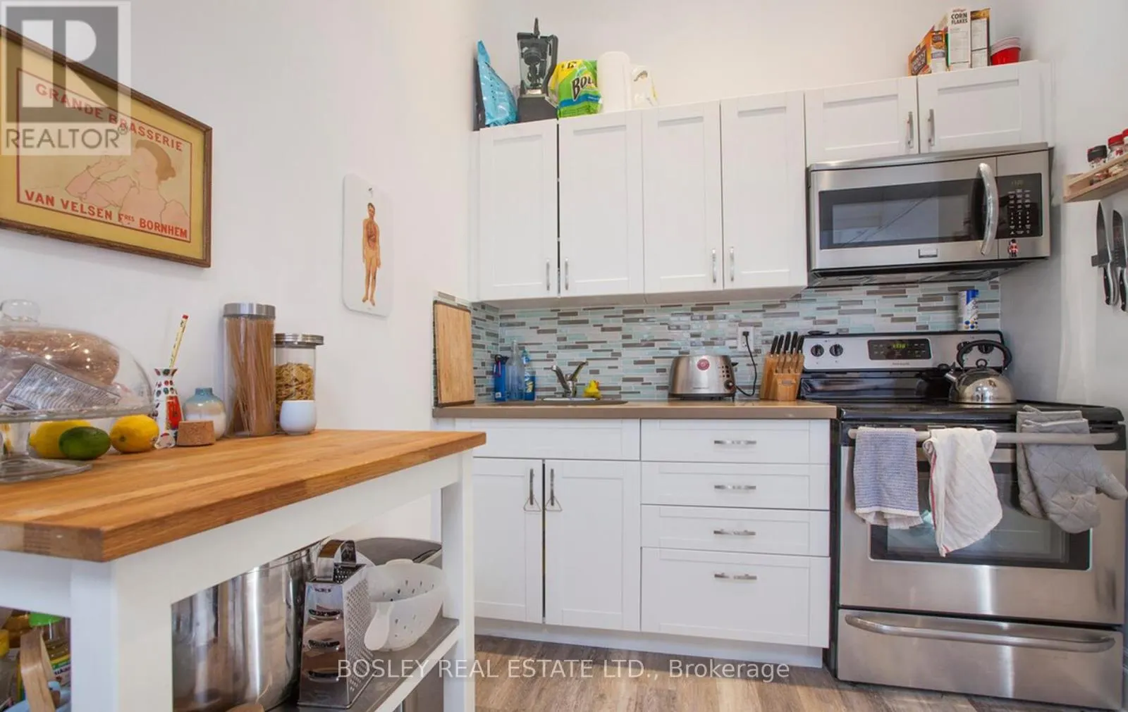 202 - 137 RONCESVALLES AVENUE