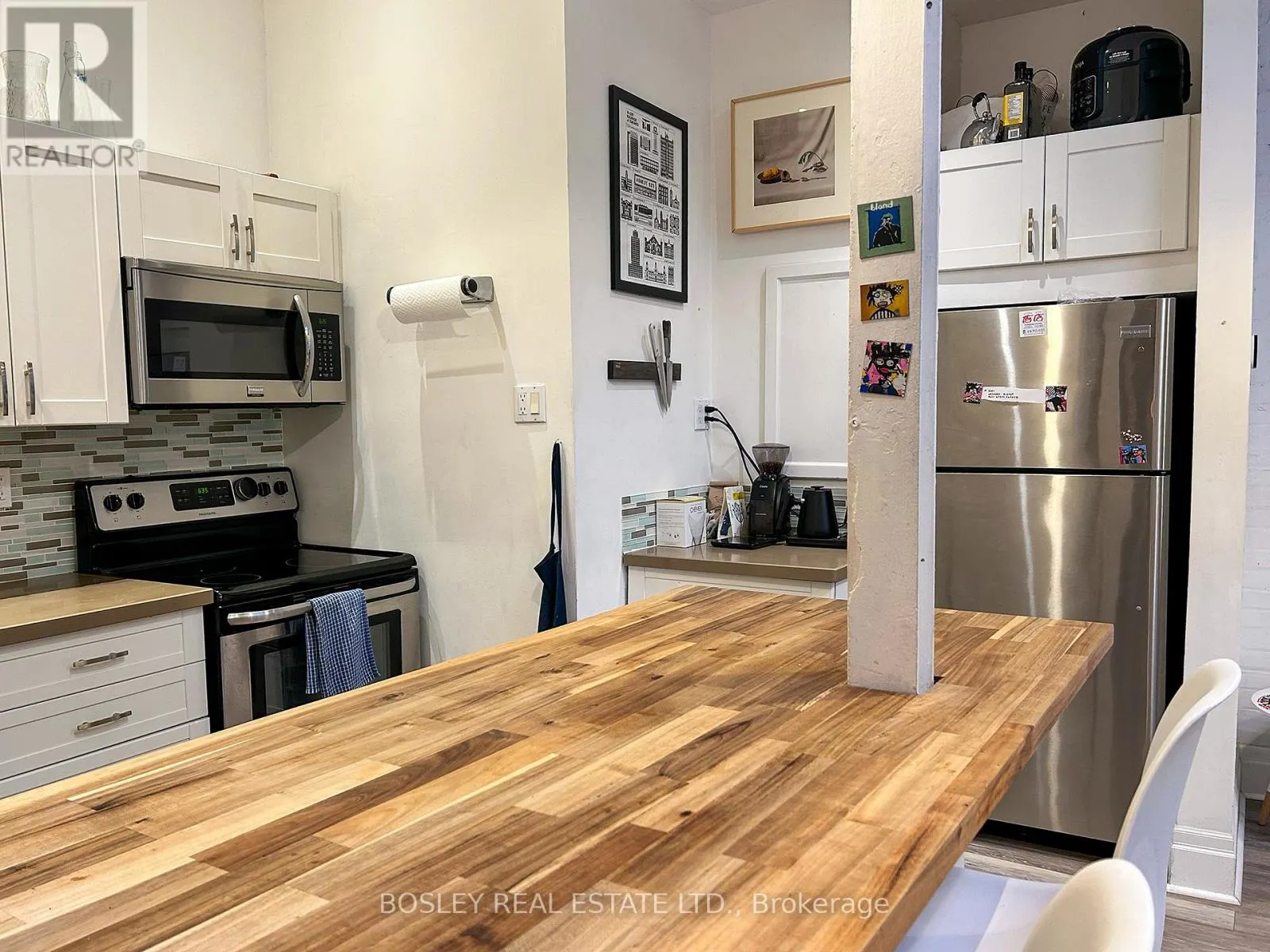202 - 137 RONCESVALLES AVENUE