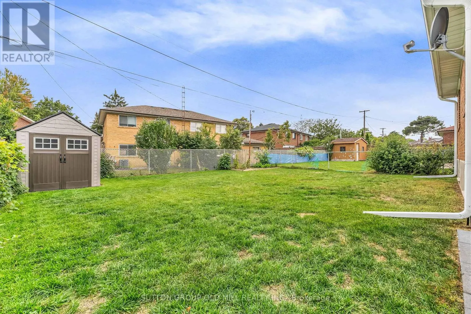 40 LEMONWOOD DRIVE