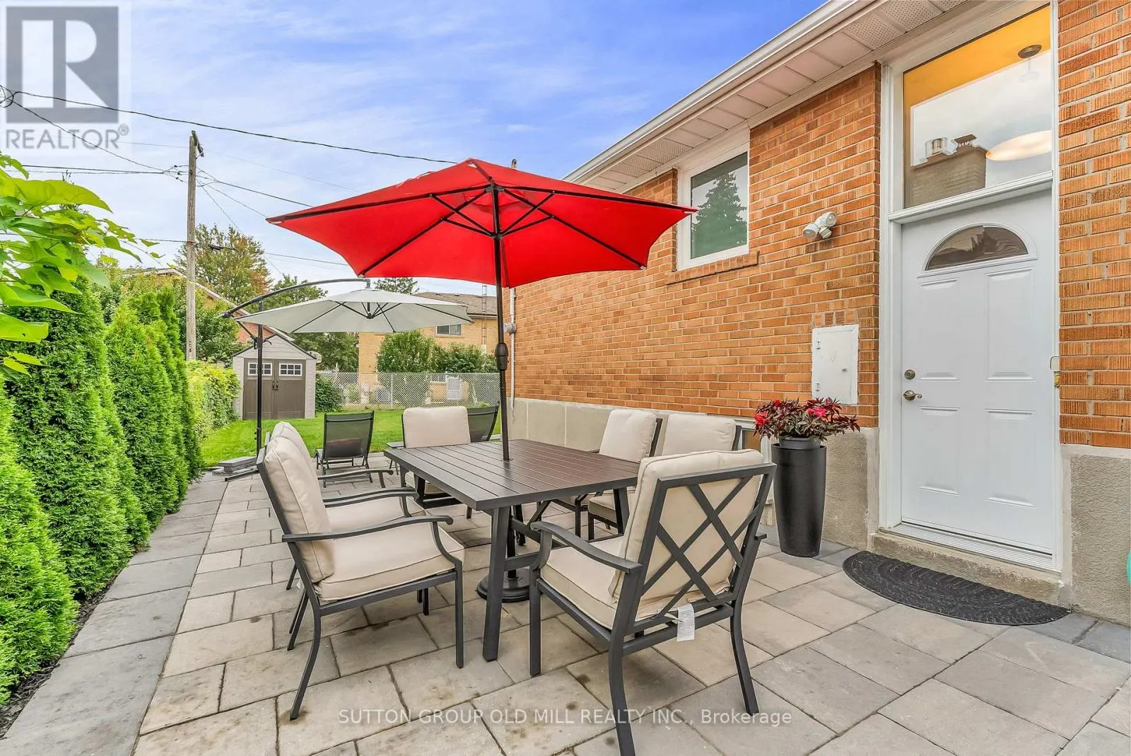 40 LEMONWOOD DRIVE