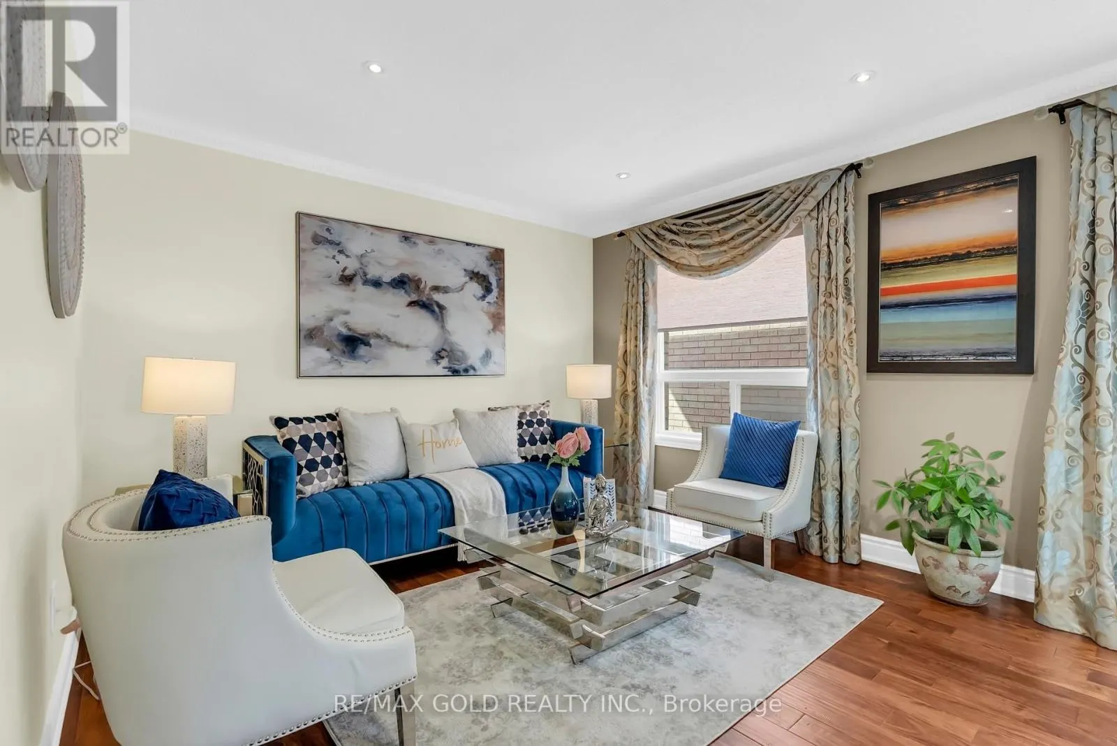 33 TIGERLILY PLACE