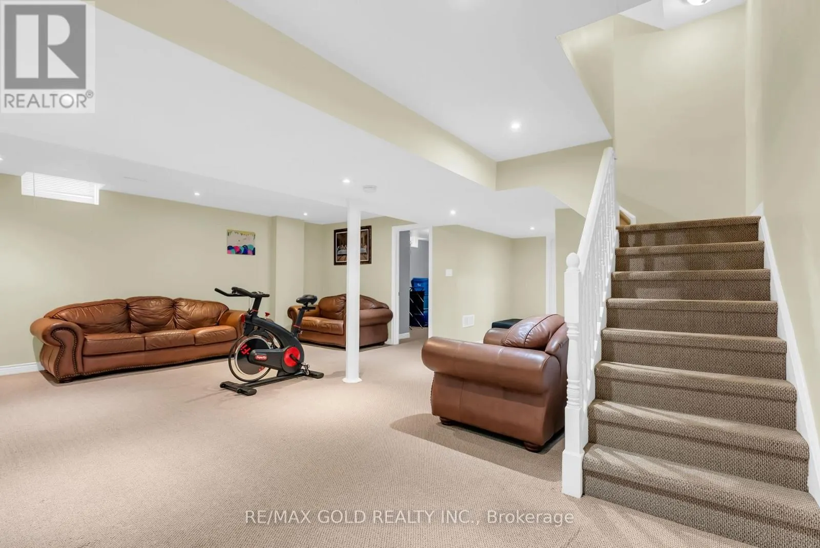 33 TIGERLILY PLACE