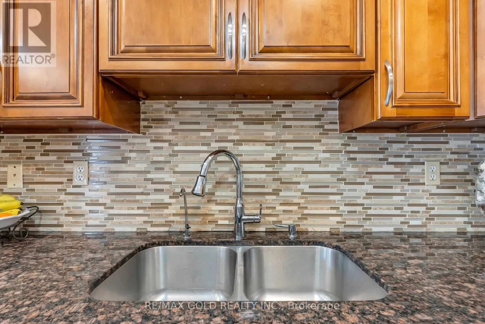33 TIGERLILY PLACE