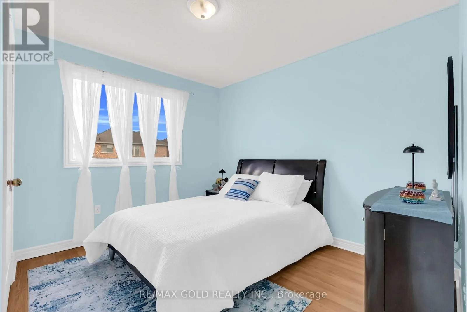 33 TIGERLILY PLACE