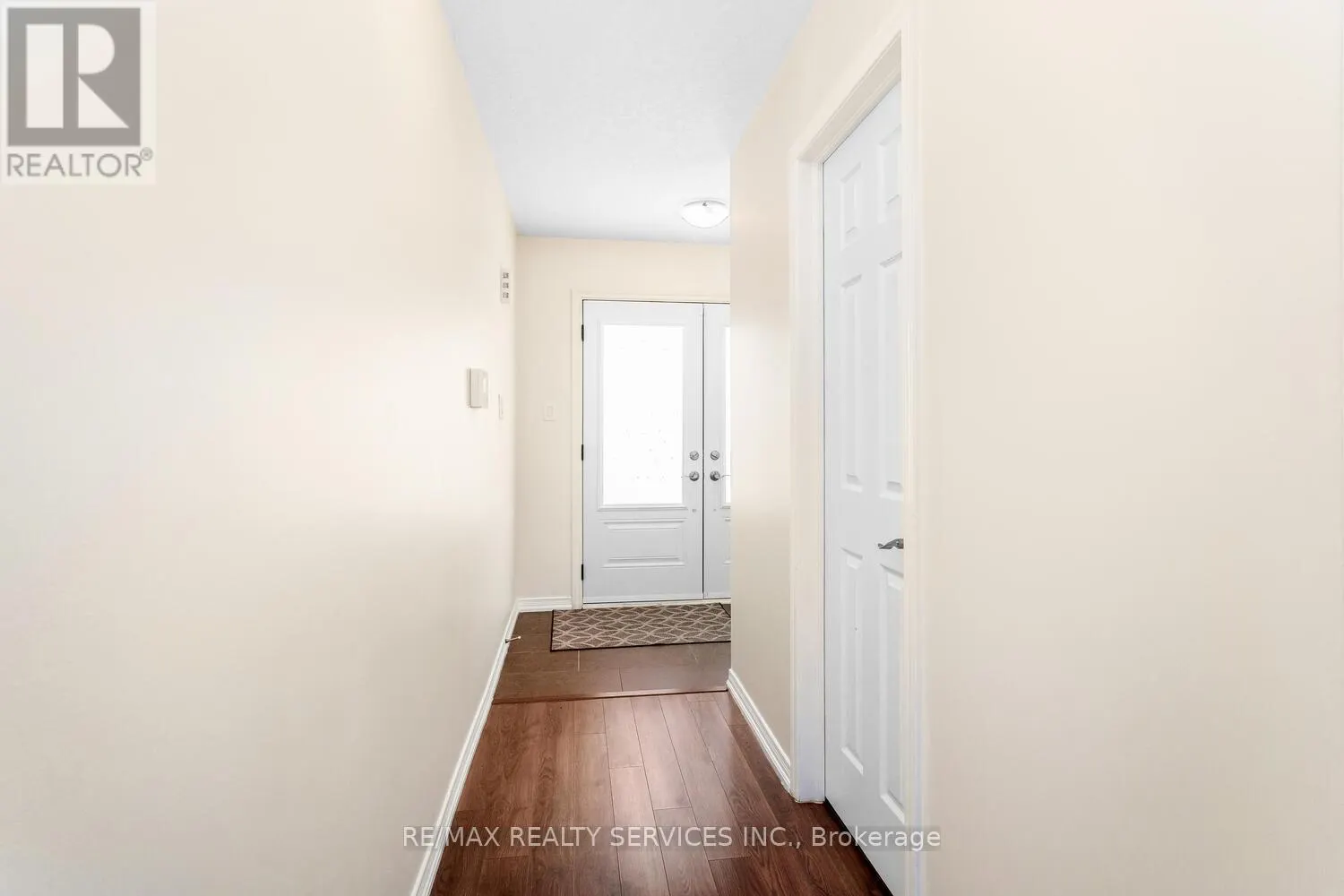 100 GOLDEN SPRINGS DRIVE