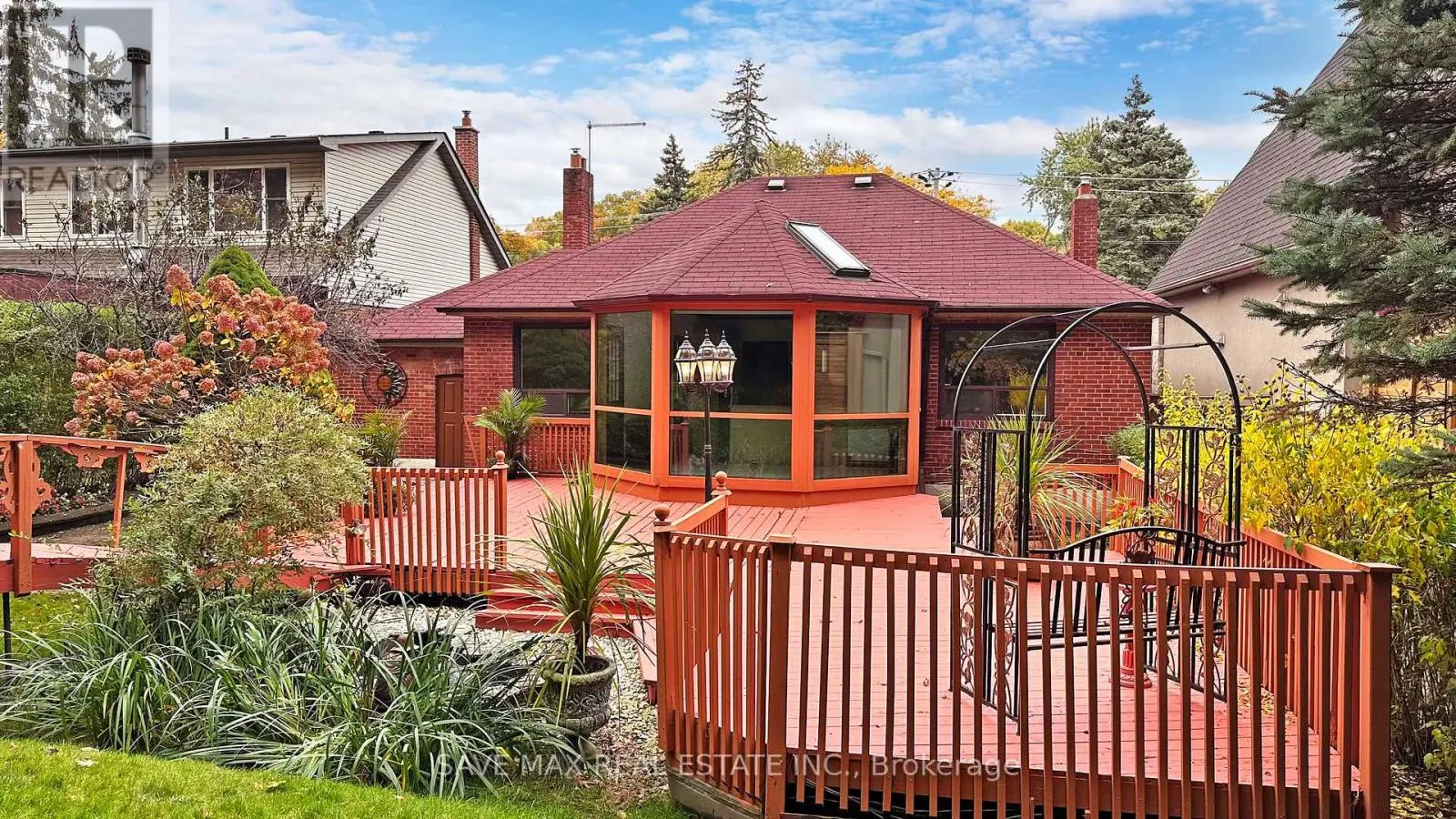196 SOUTH KINGSWAY