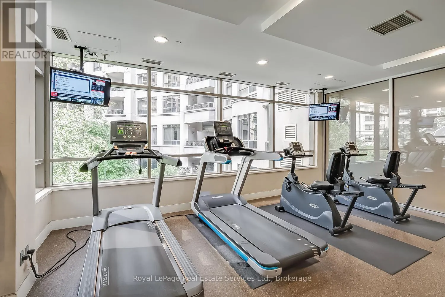 632 - 3888 DUKE OF YORK BOULEVARD, #632