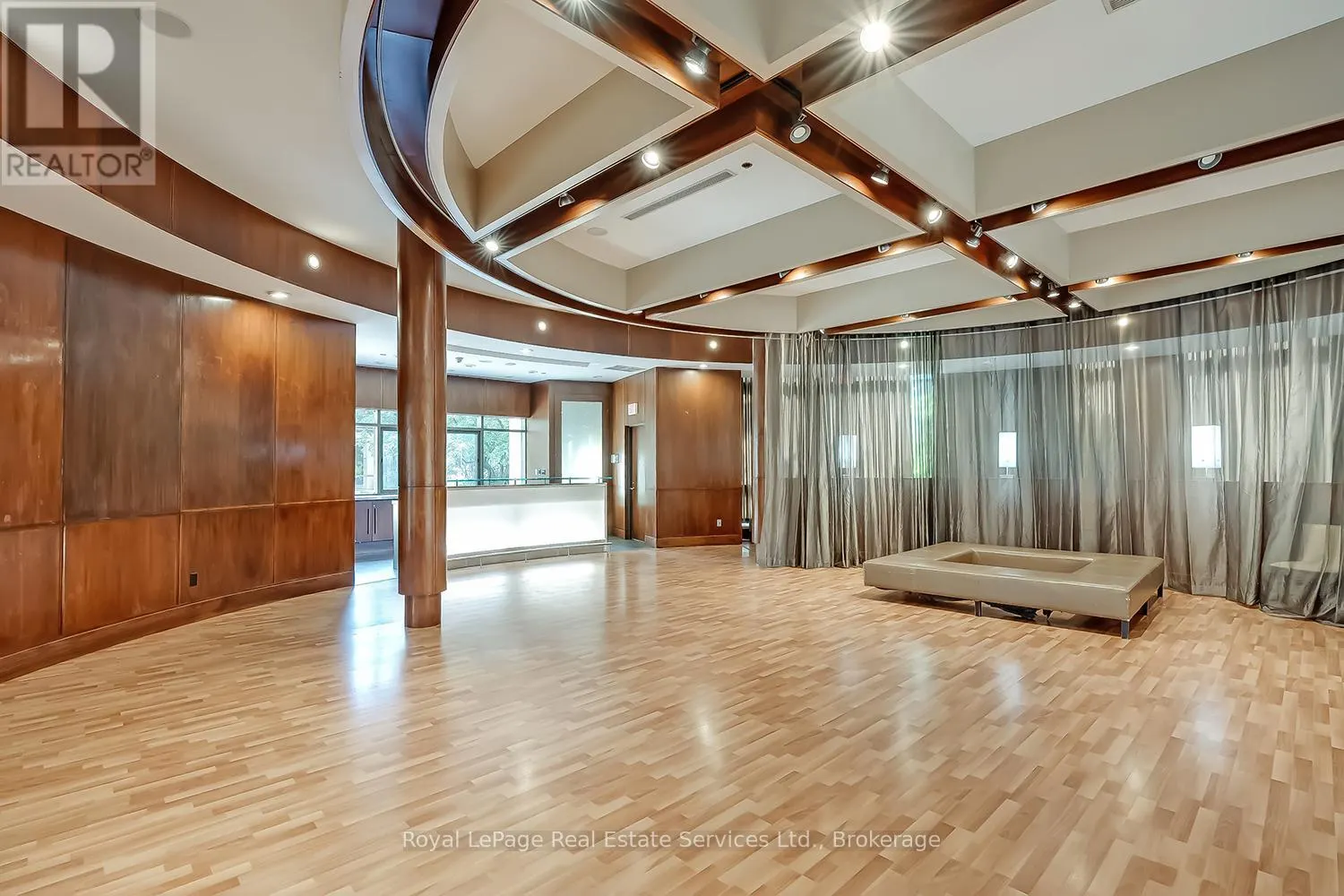 632 - 3888 DUKE OF YORK BOULEVARD, #632