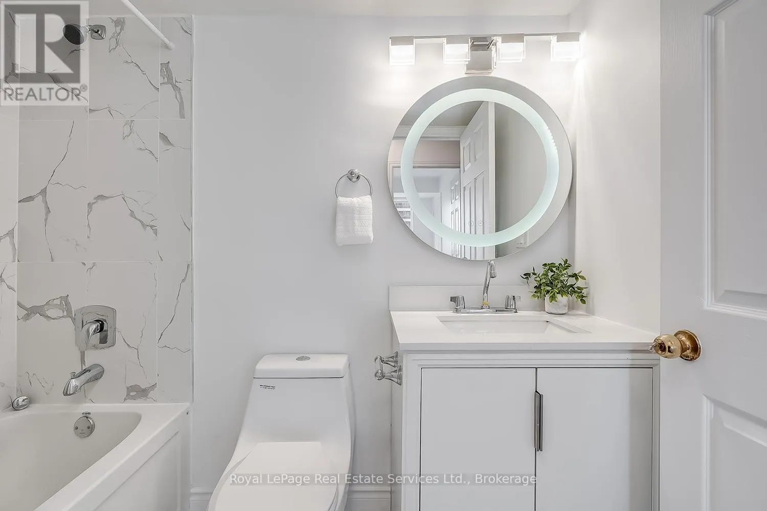 632 - 3888 DUKE OF YORK BOULEVARD, #632