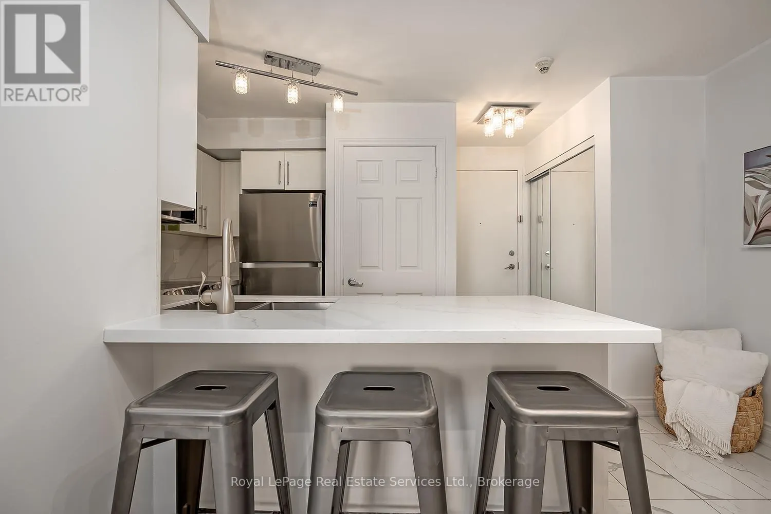 632 - 3888 DUKE OF YORK BOULEVARD, #632