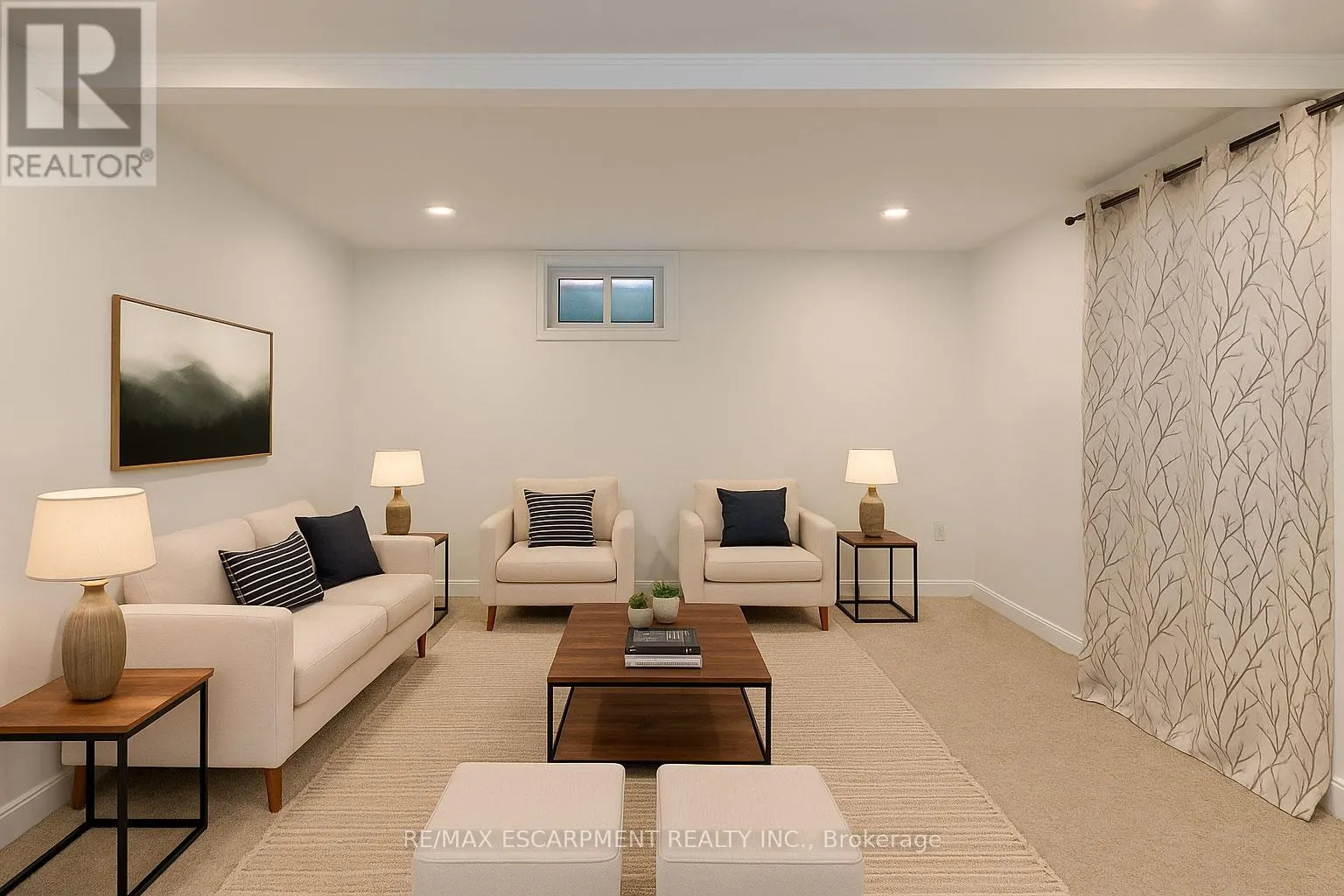 4 - 1270 GAINSBOROUGH DRIVE