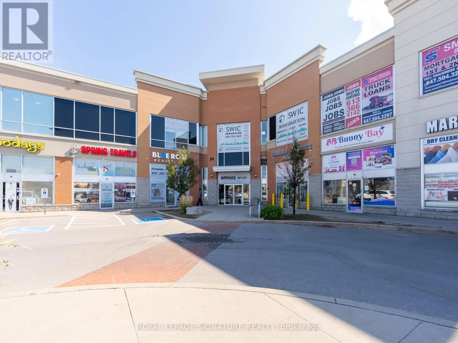 212 - 20 MARITIME ONTARIO BOULEVARD