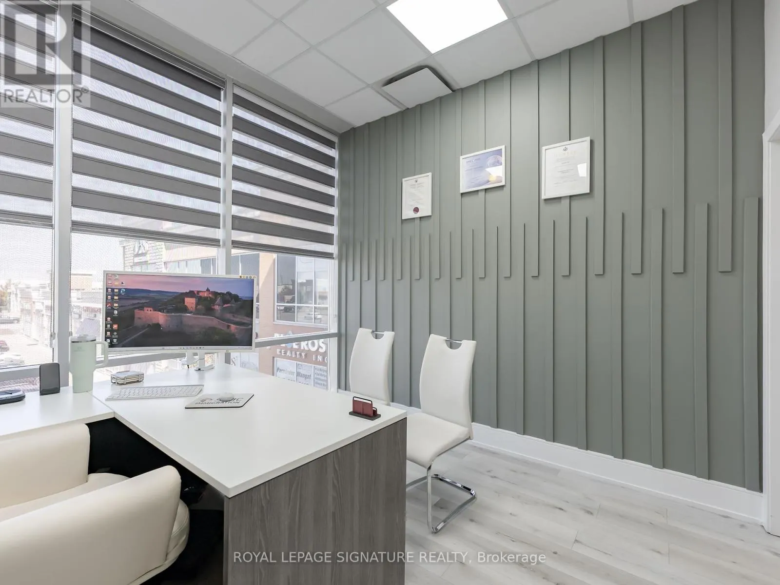 212 - 20 MARITIME ONTARIO BOULEVARD