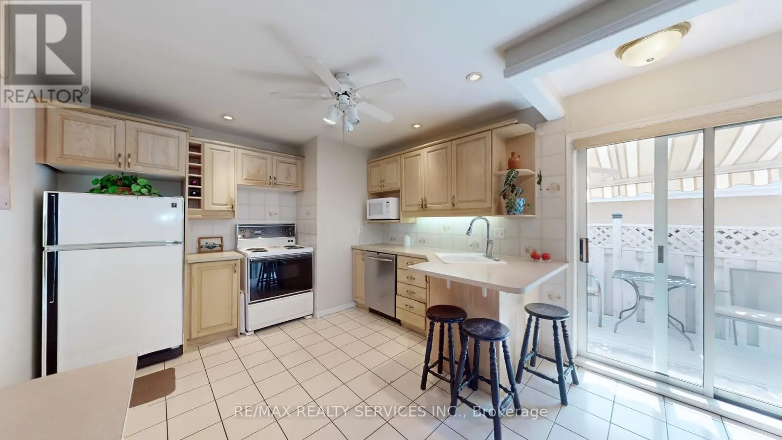 64 GLEBE CRESCENT