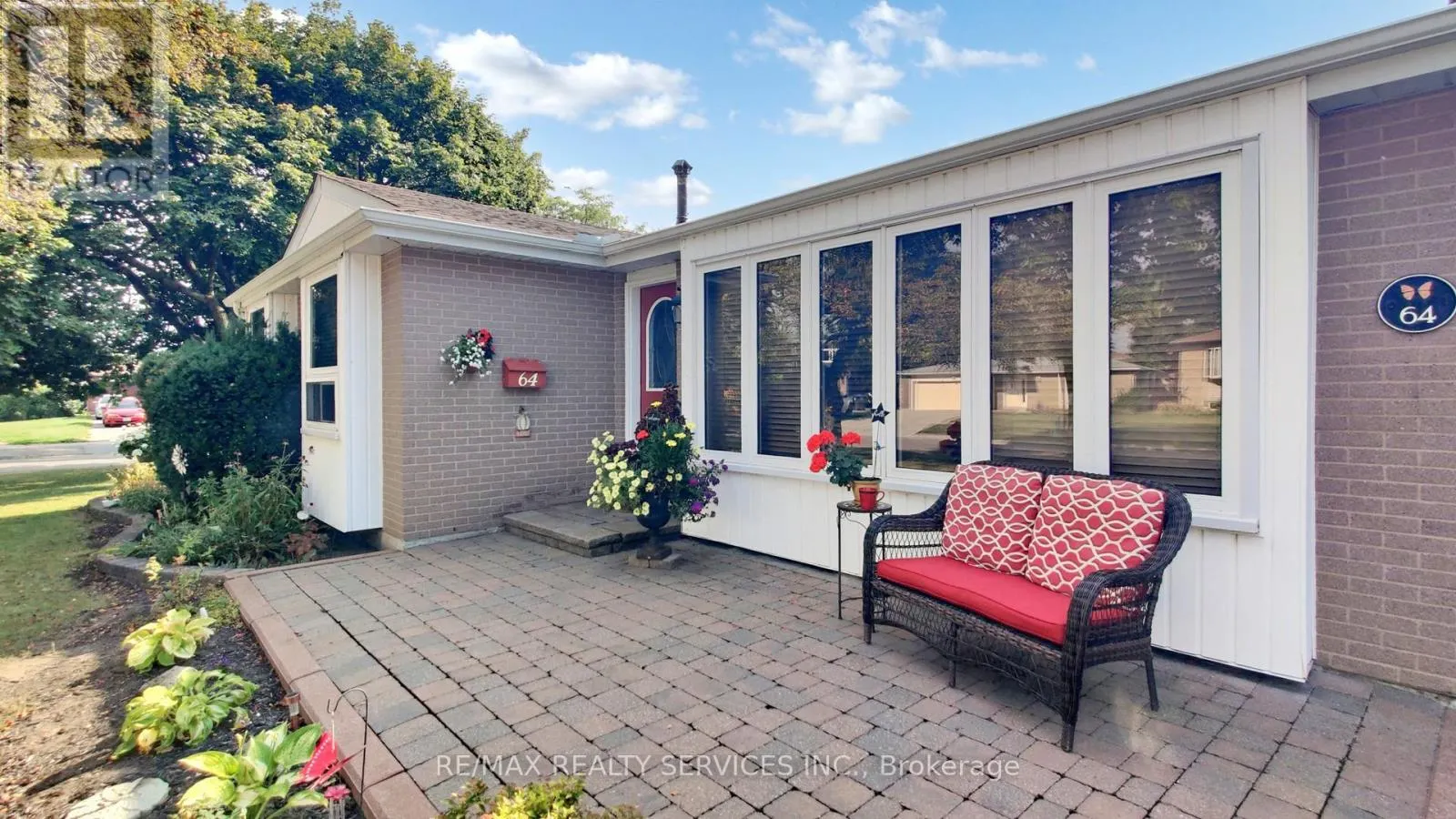 64 GLEBE CRESCENT