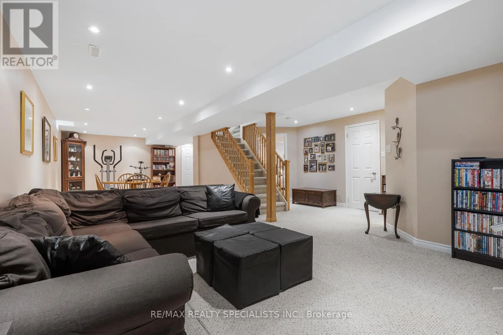 6859 SUMMER HEIGHTS DRIVE