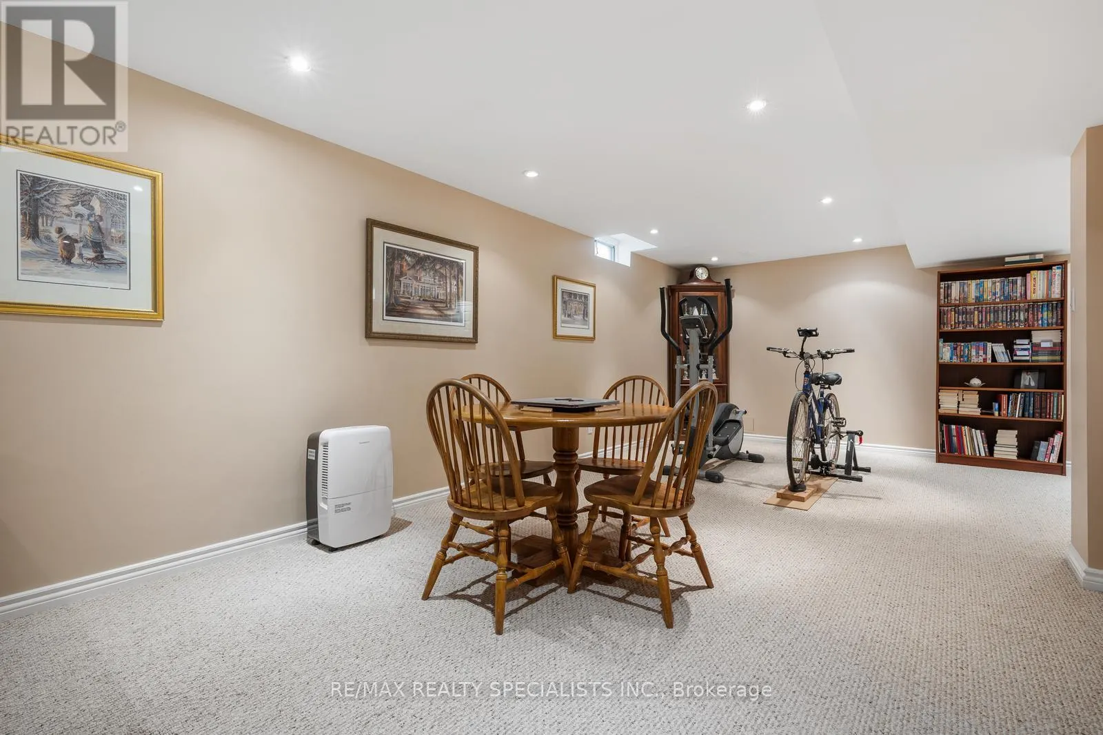 6859 SUMMER HEIGHTS DRIVE