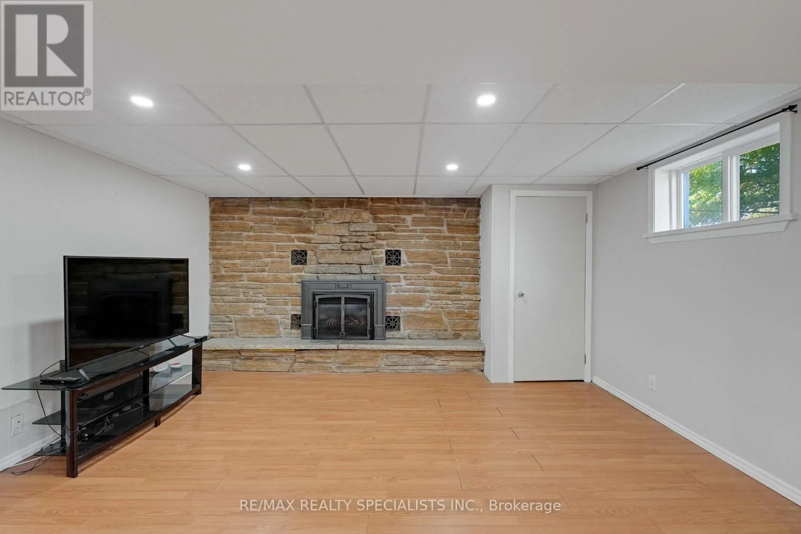 36 NORTON CRESCENT