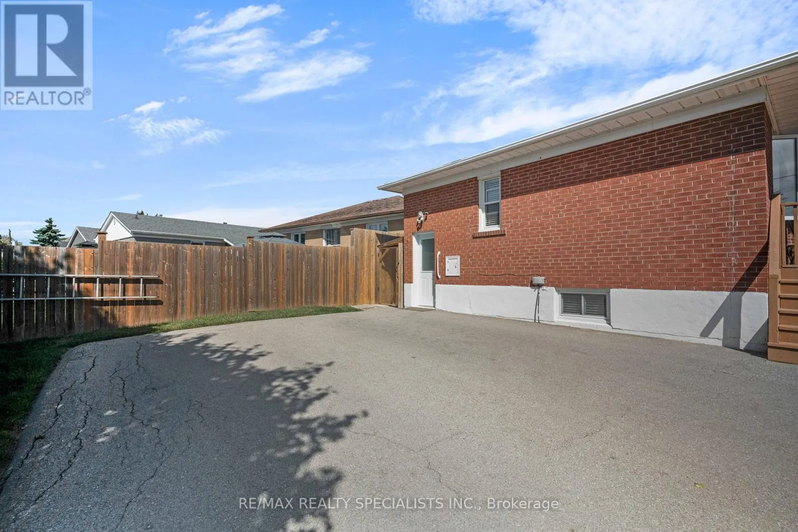 36 NORTON CRESCENT