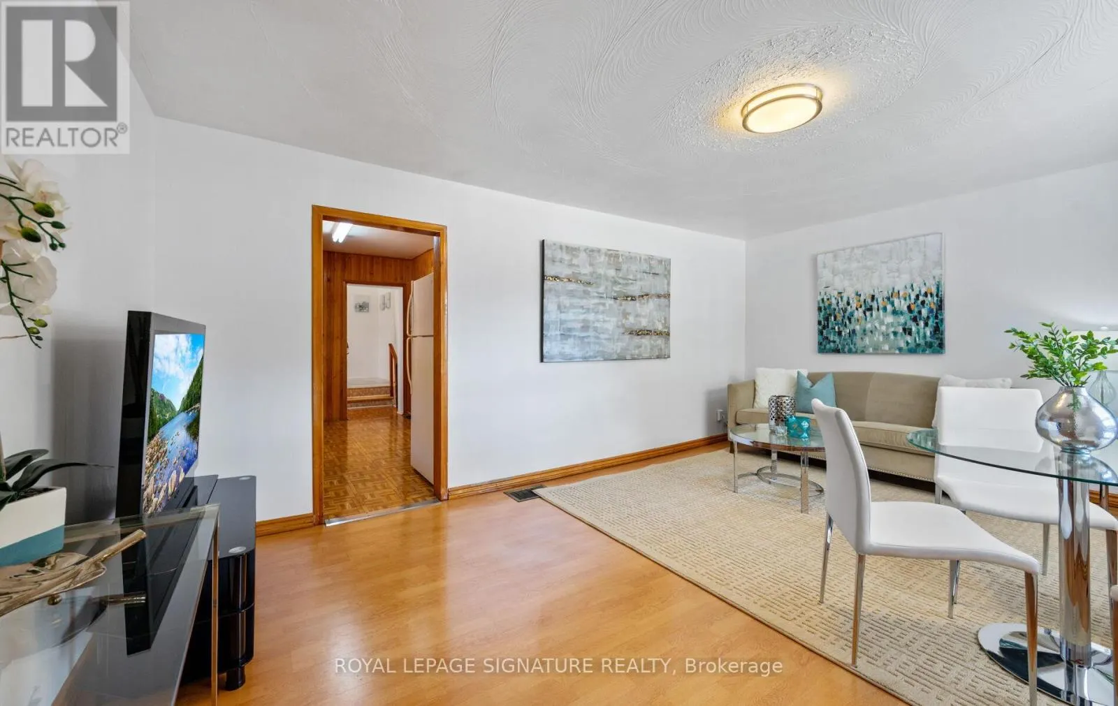 61 FOCH AVENUE