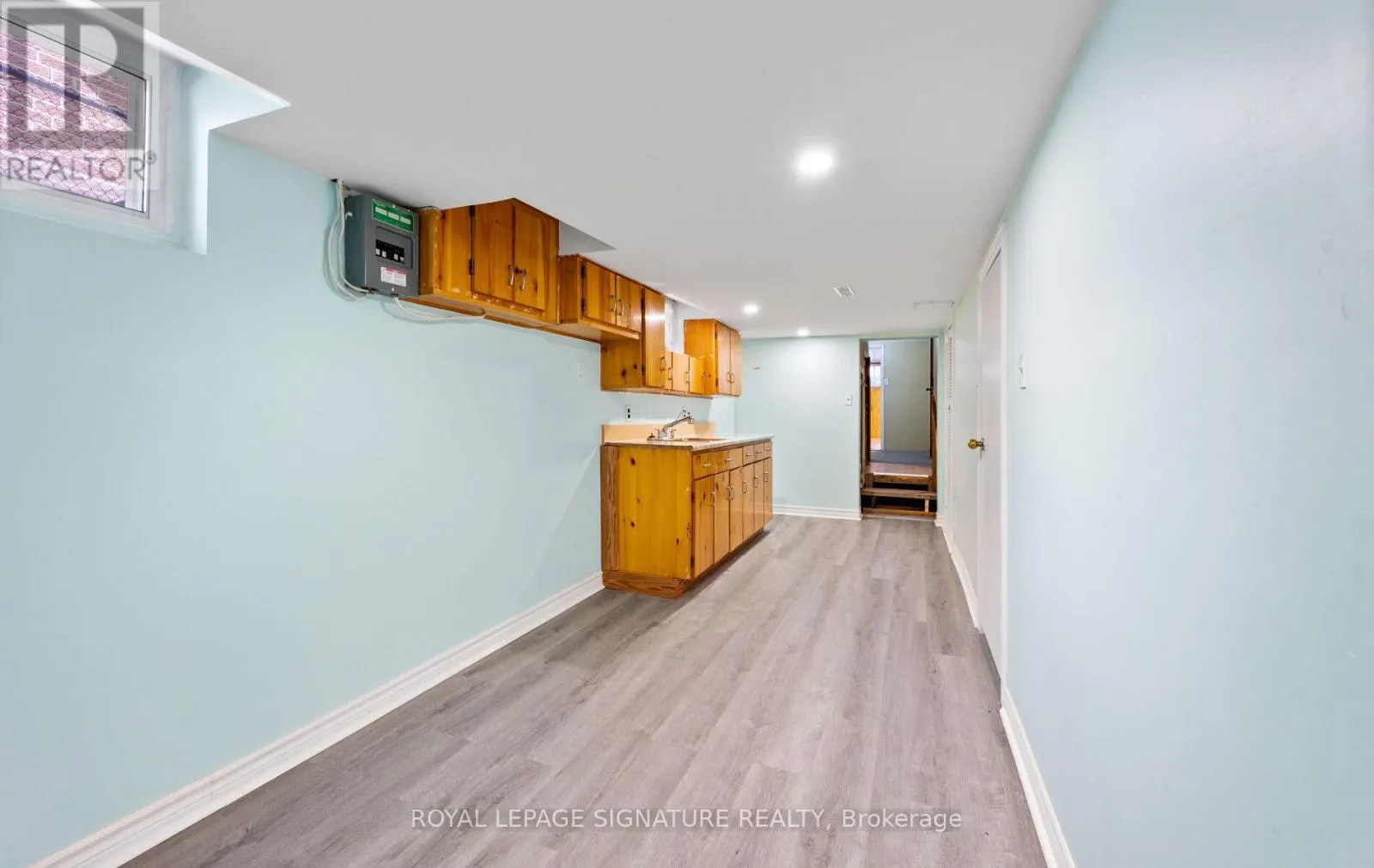 61 FOCH AVENUE