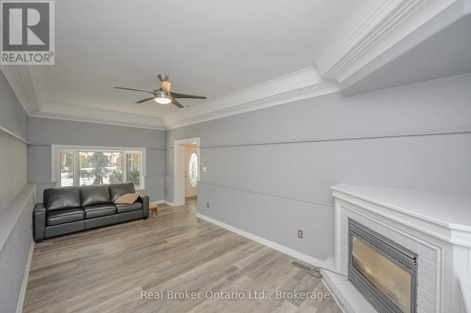 374 SPRUCE STREET