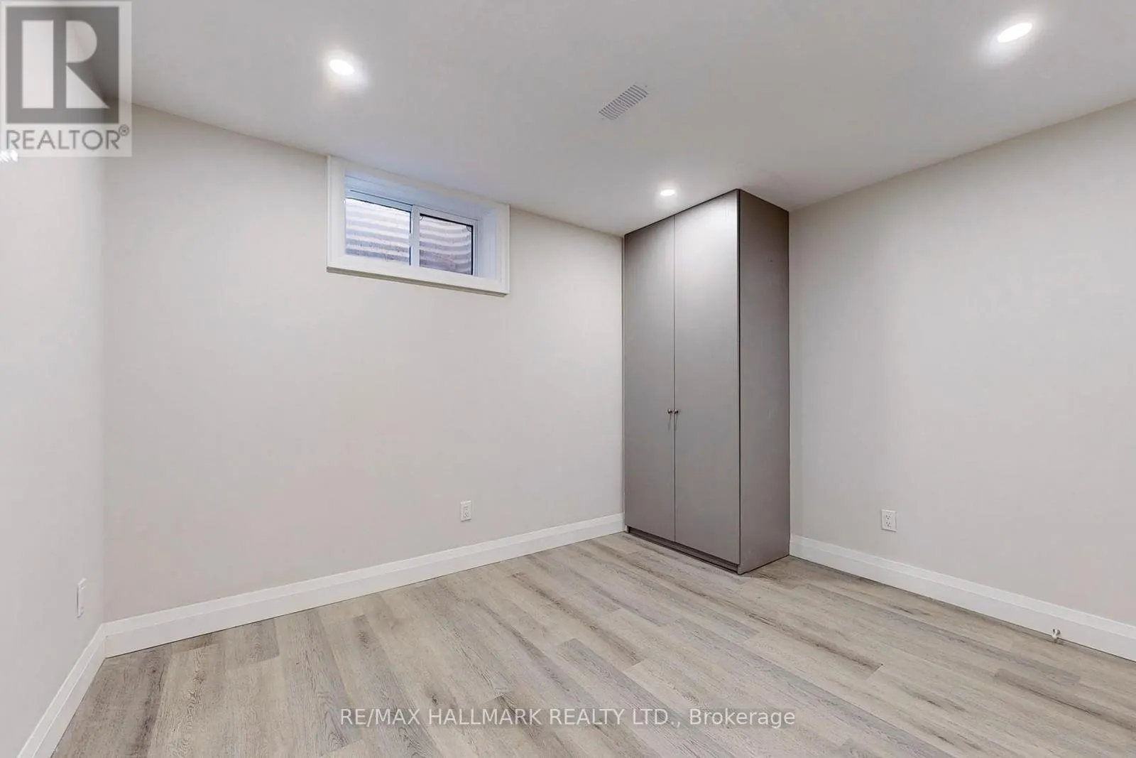 LOWER - 36 FARLEY CRESCENT