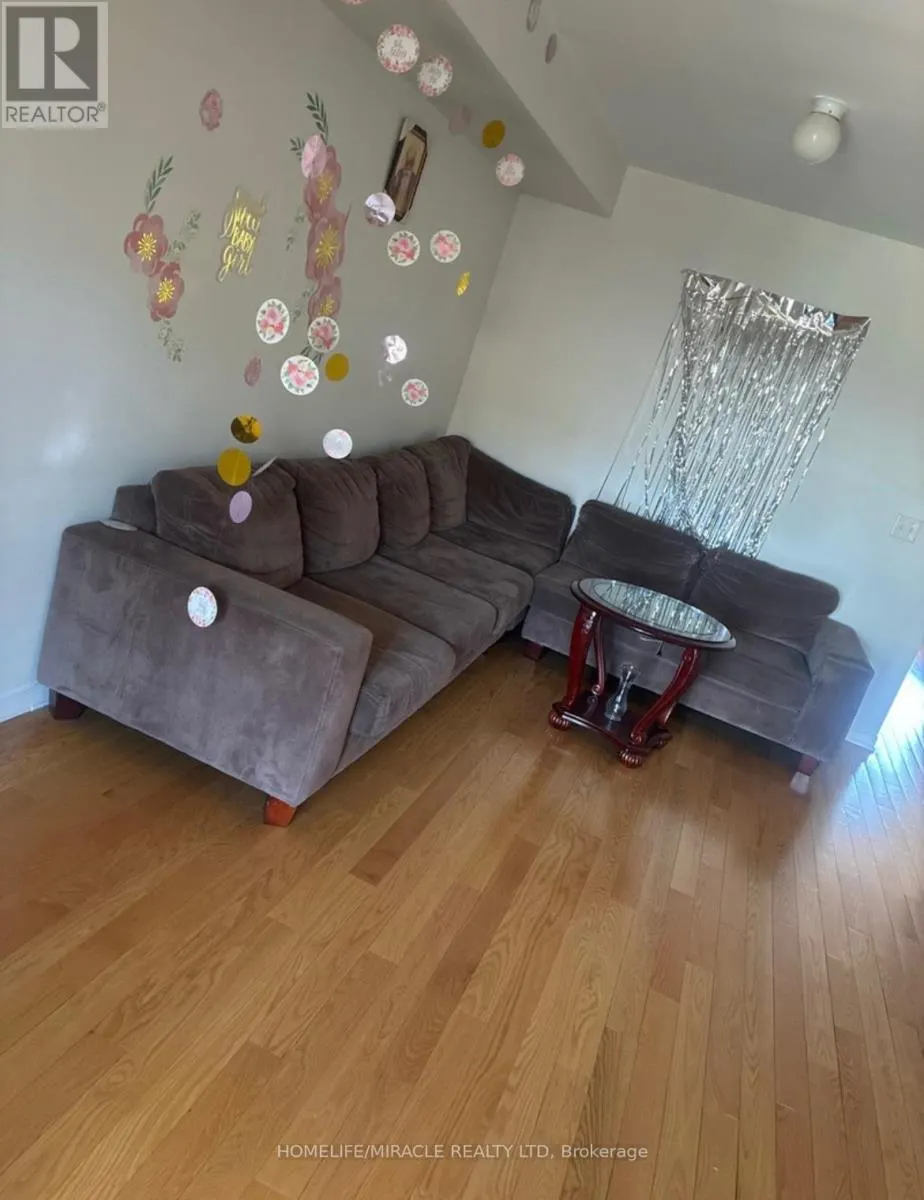 41 SEACHART PLACE
