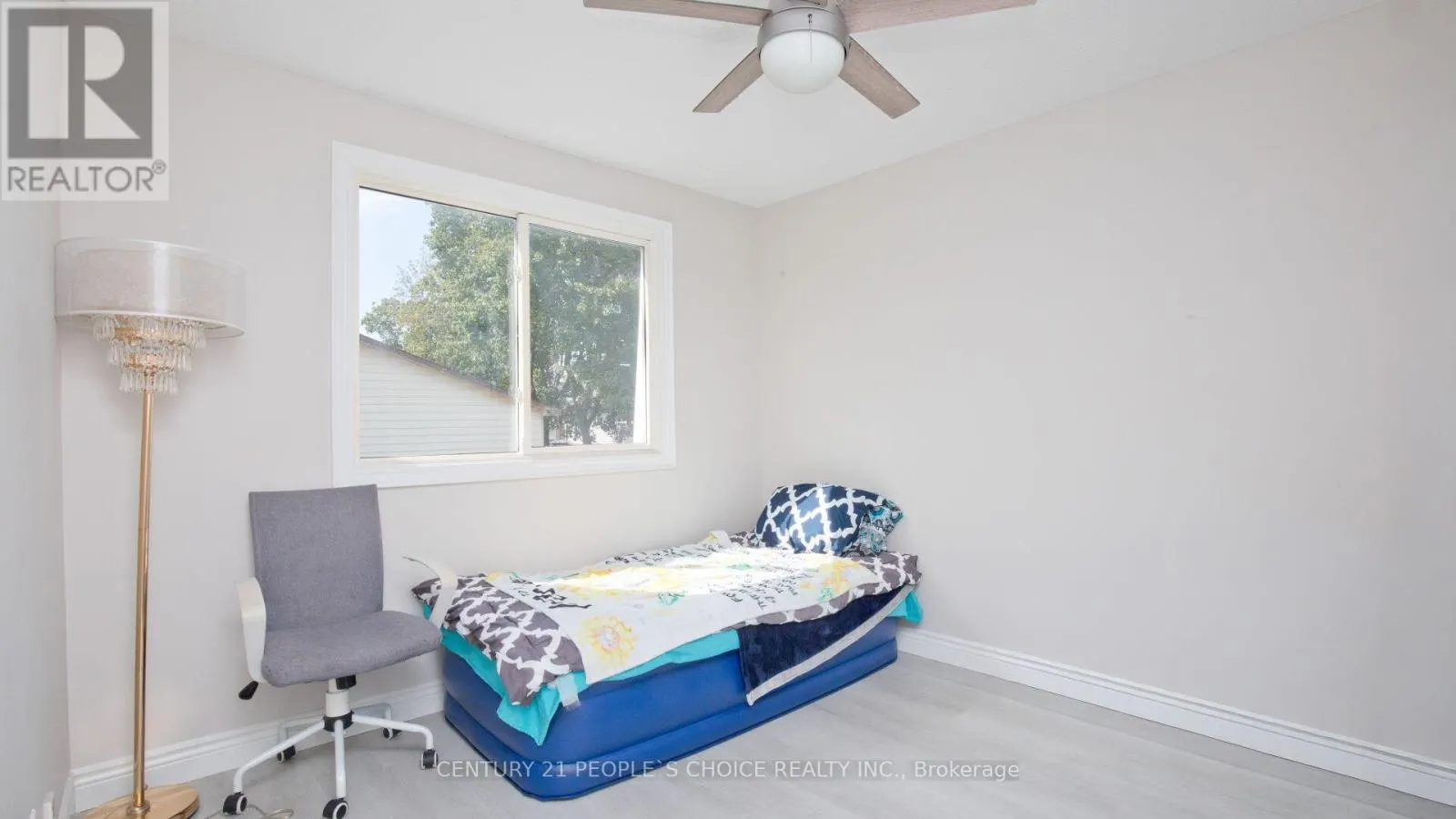 54 - 3525 BRANDON GATE