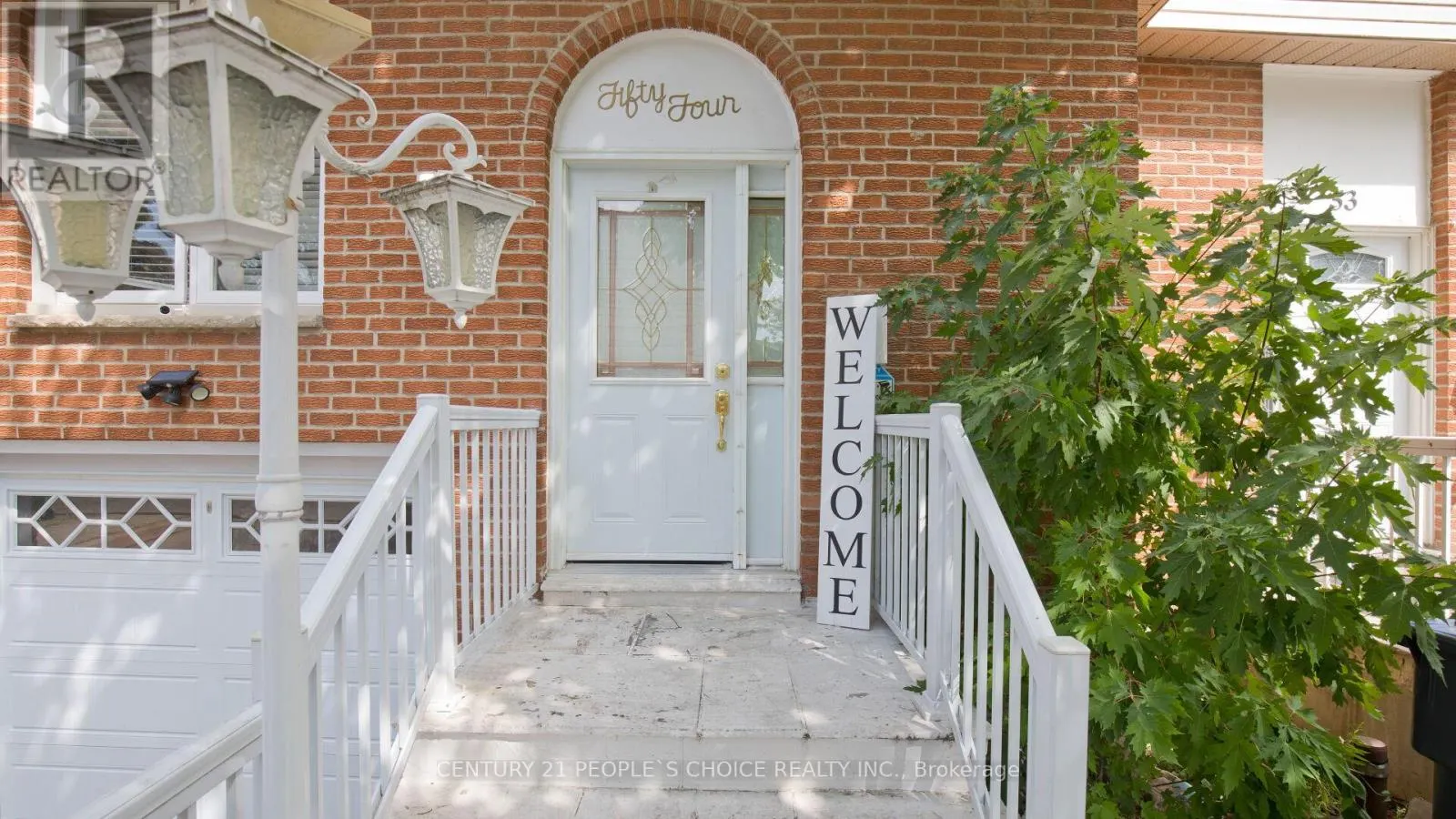 54 - 3525 BRANDON GATE