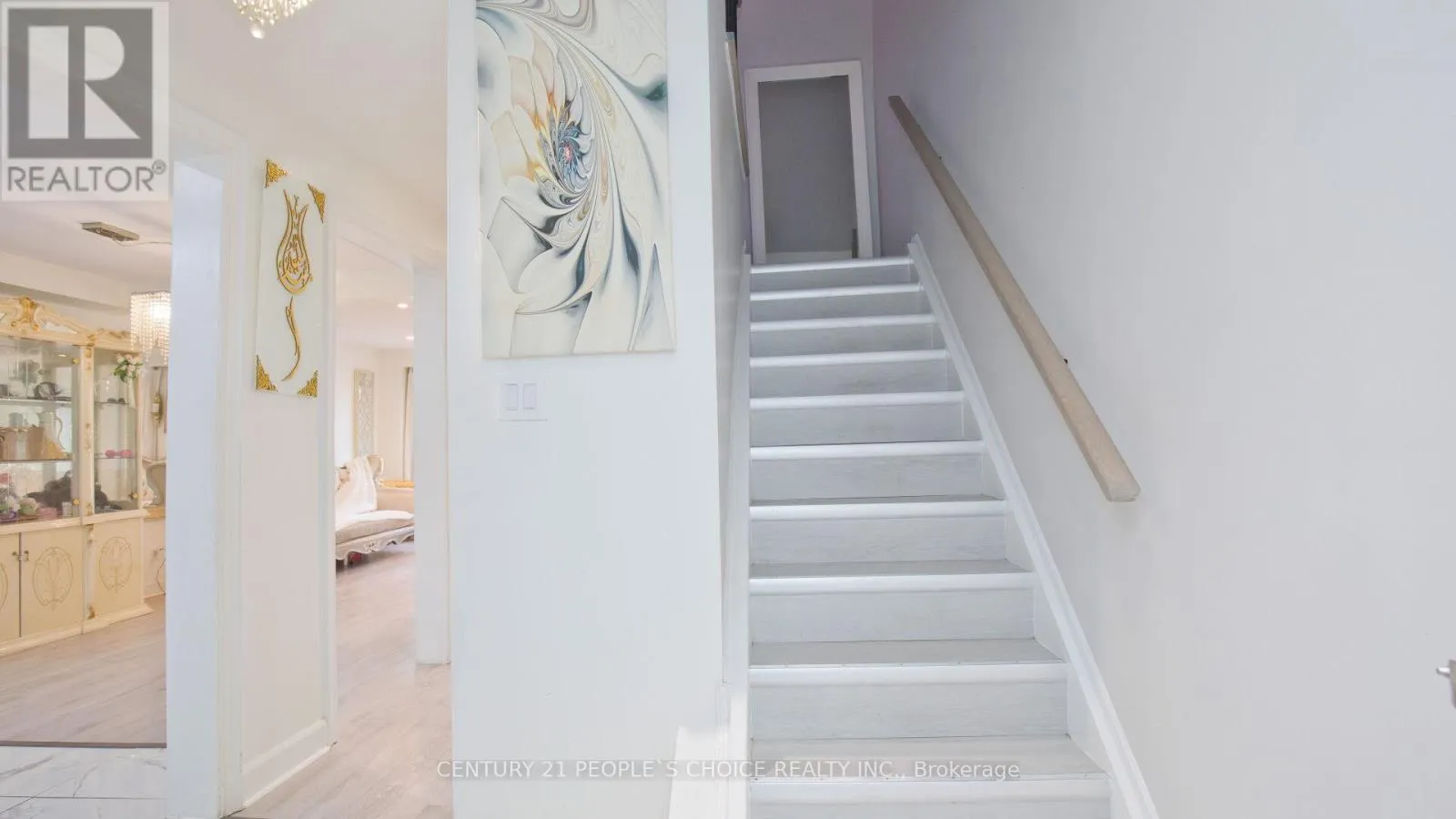 54 - 3525 BRANDON GATE