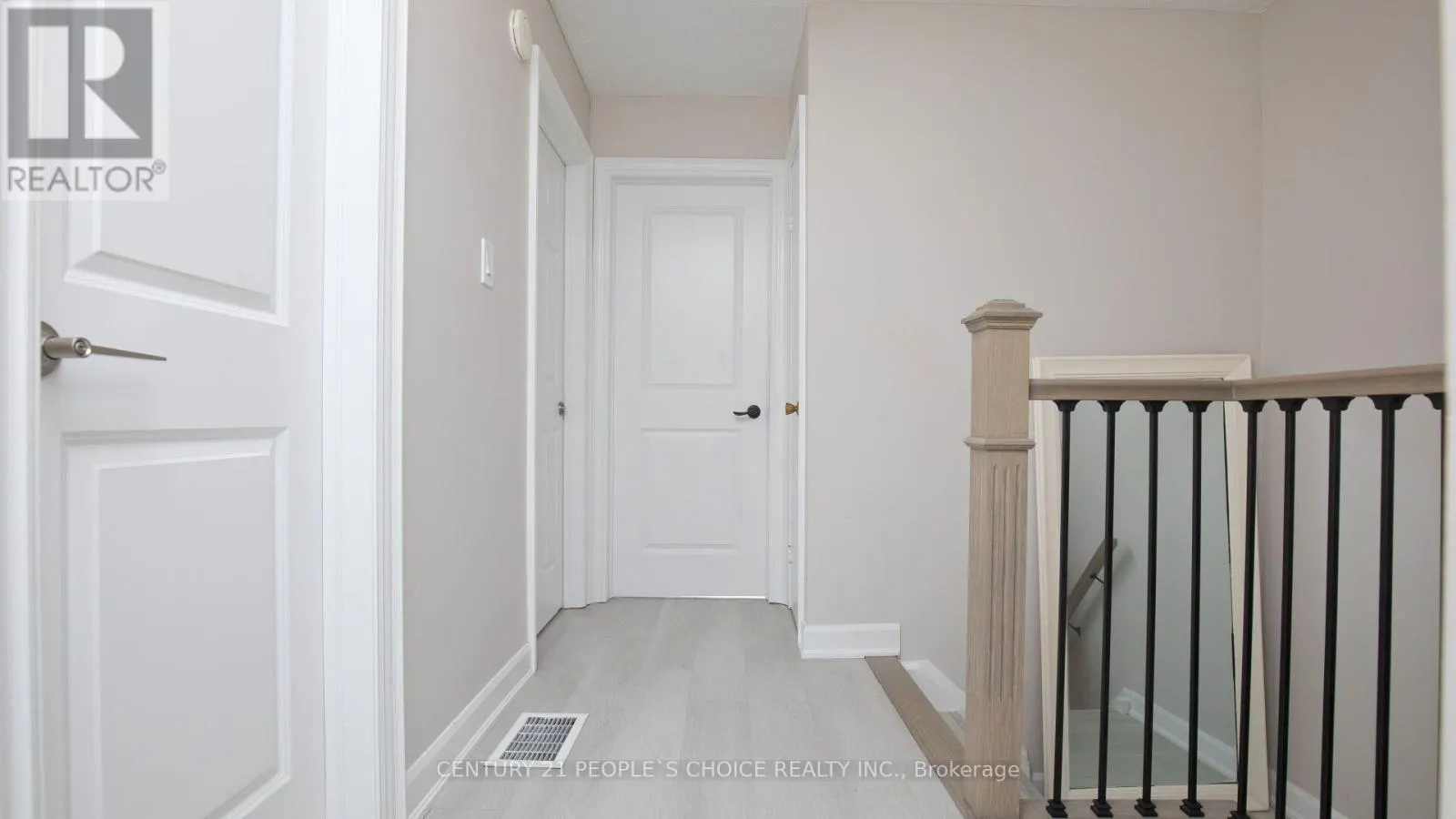 54 - 3525 BRANDON GATE