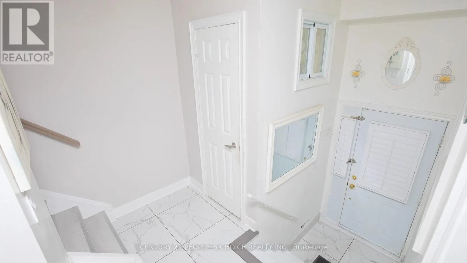 54 - 3525 BRANDON GATE