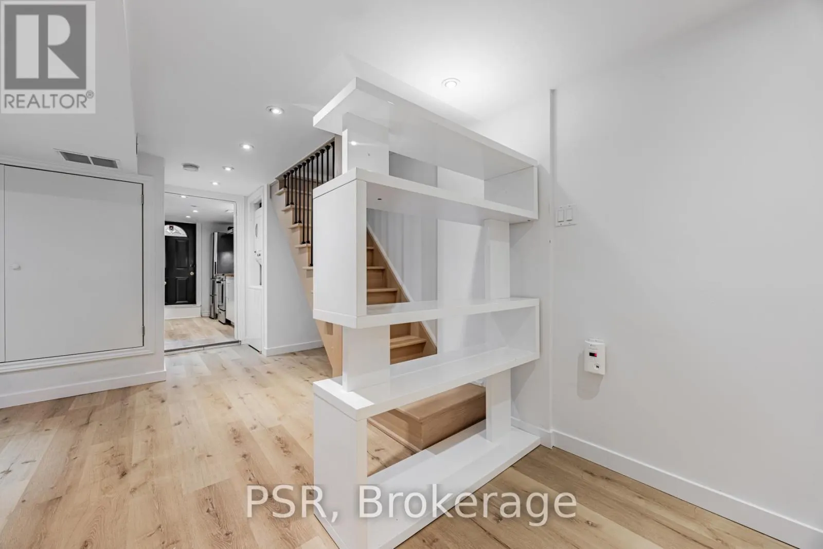 LOWER - 371 MCROBERTS AVENUE