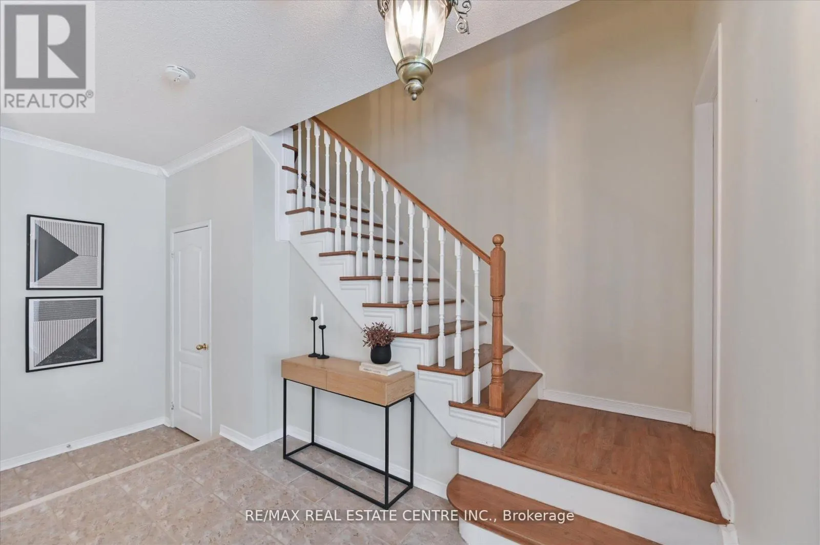 1091 WINDBROOK GROVE