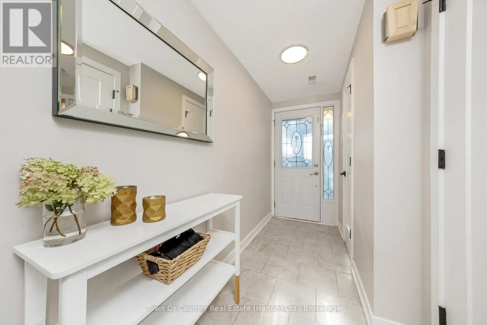 86 - 371 BRONTE STREET S, #86