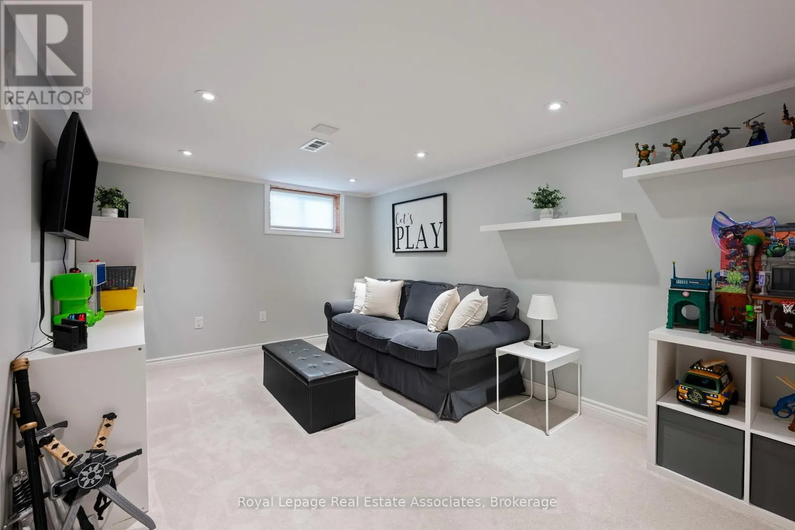 10 NORMANDY BOULEVARD