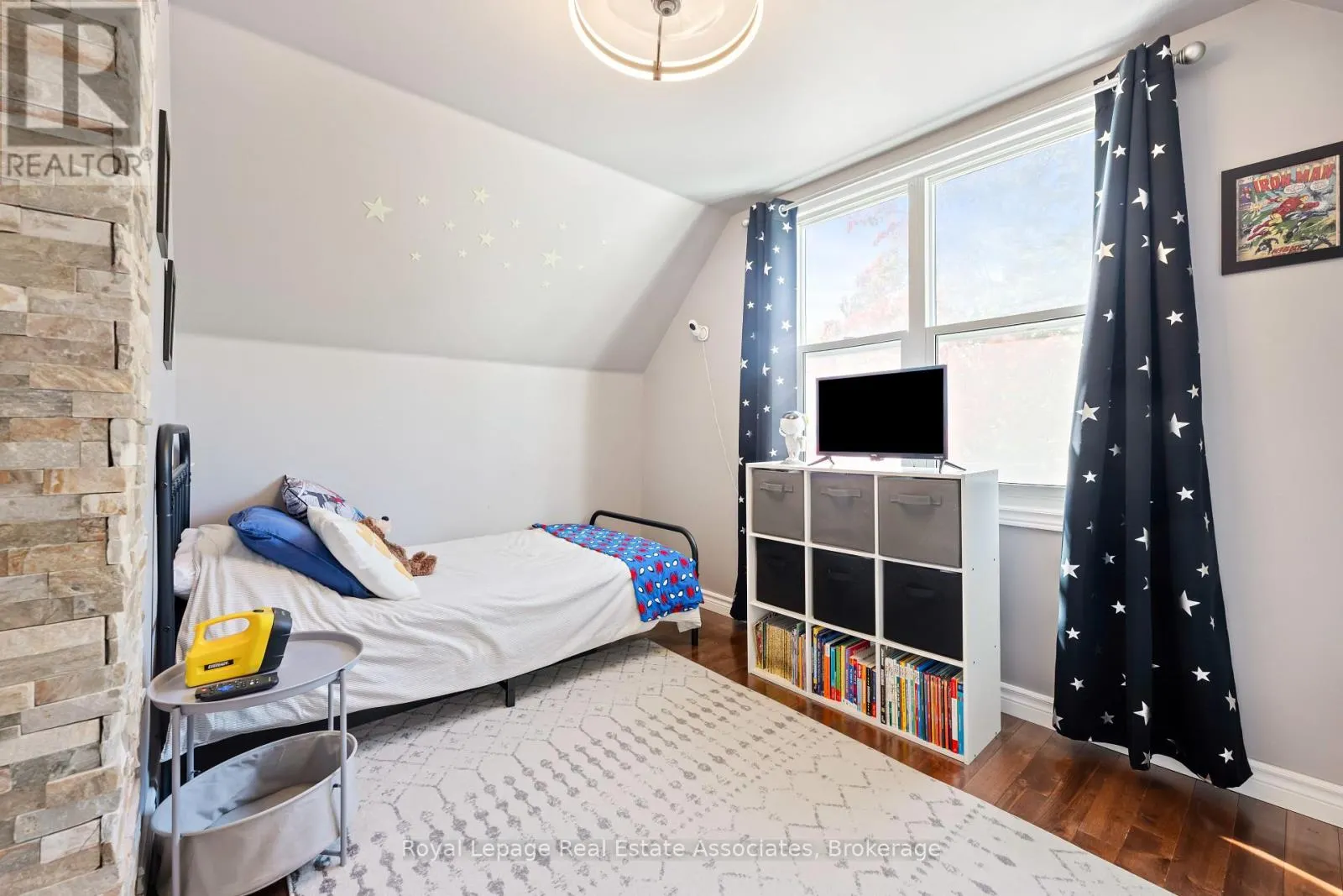10 NORMANDY BOULEVARD