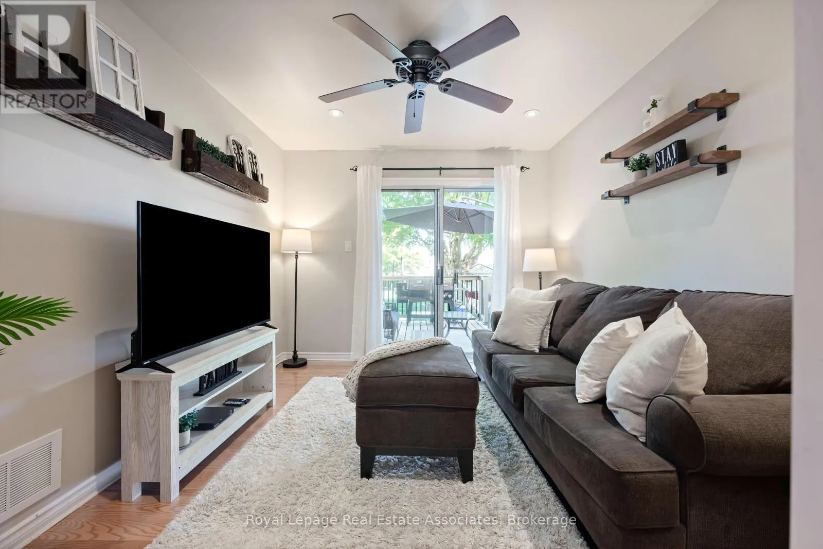 10 NORMANDY BOULEVARD